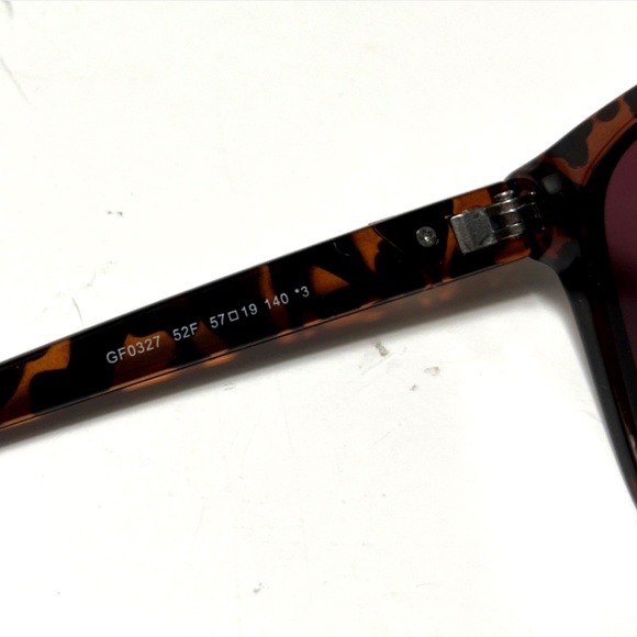 GUESS Cat Eye Sunglasses GF0327 Rhinestones Acetate Tortoise Shell Brown main image 5